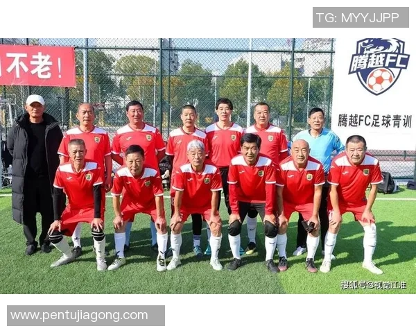 足球明星齐聚一堂共唱激情之歌传递梦想与团结的力量